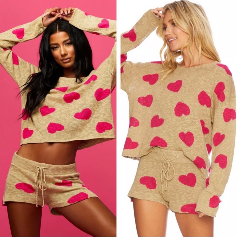 Beach Riot Sandy Hearts Sweater Shorts Set Sz M.